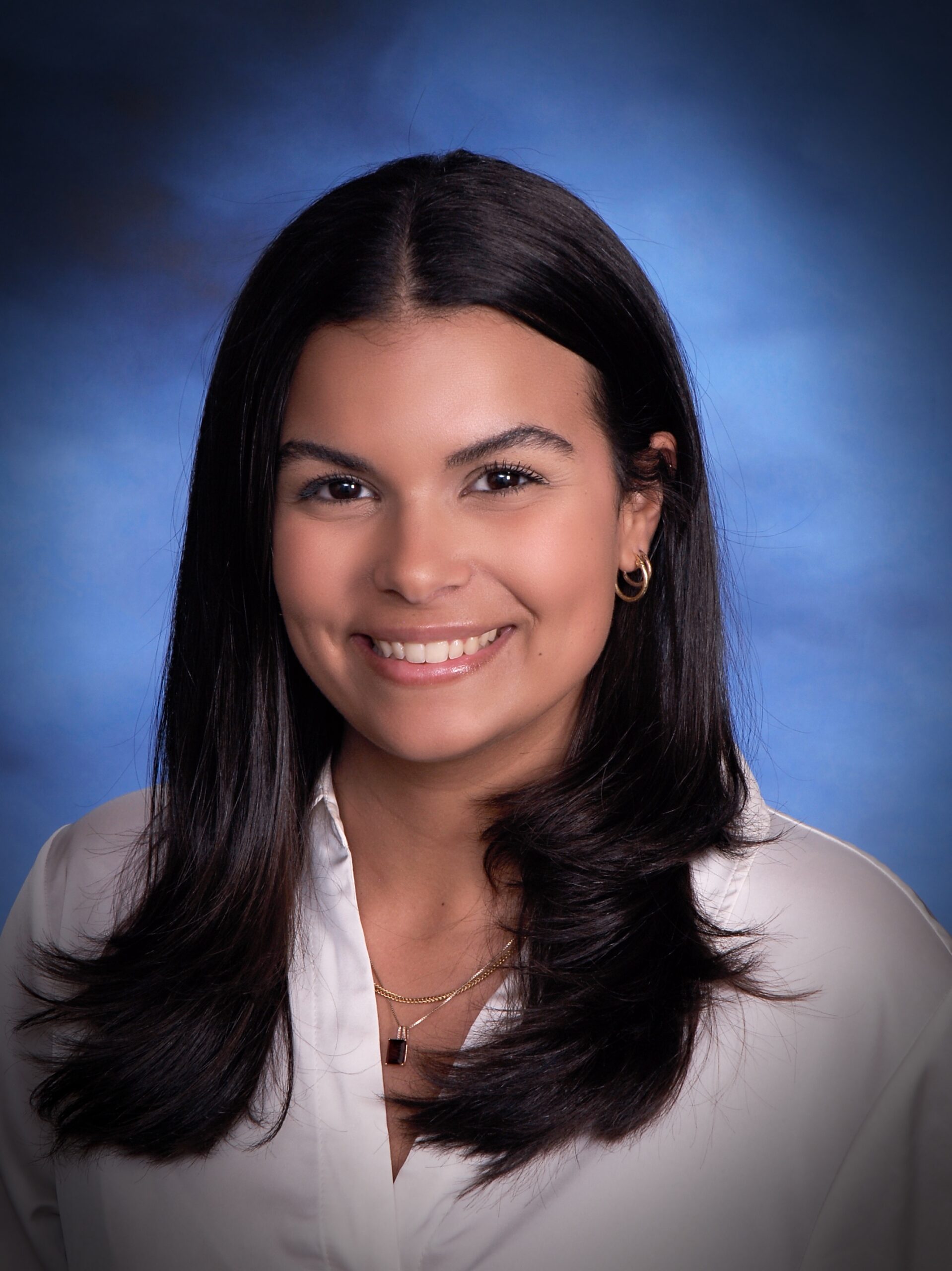 Monica Puentes - Headshot